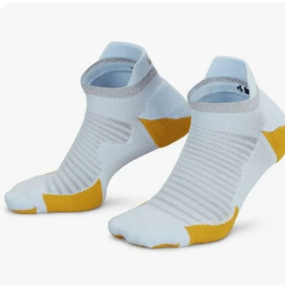 Nike Dri-Fit Spark Cushioned Ankle Sock - Picture 1 of 8